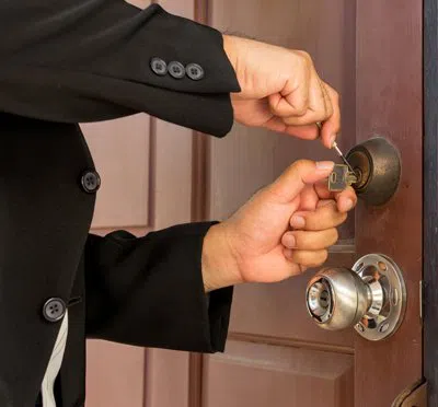 Locksmith Lock Store Louisville, KY 502-530-0946 Locksmith Lock Store Louisville, KY 502-530-0946