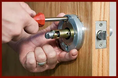 Locksmith Lock Store Louisville, KY 502-530-0946 - 10-residential-lockouts